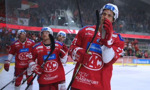 Kapitän Thomas Hundertpfund ist aktuell mit fünf Punkten aus drei Spielen auch der Topscorer des EC-KAC