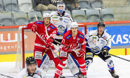 Die jungen Rotjacken kassierten gegen die Wipptal Broncos ihre erste Heimniederlage in der neuen AHL-Saison