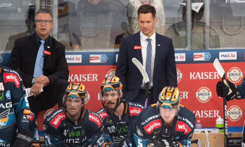 Klubikone Philipp Lukas steht in seiner zweiten Saison als Head Coach der Black Wings Linz