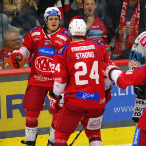 Niki Kraus sorgte mit seinem ersten Saisontor für die zwischenzeitliche 2:1-Führung für Klagenfurt Niki Kraus sorgte mit seinem ersten Saisontor für die zwischenzeitliche 2:1-Führung für Klagenfurt