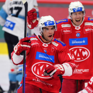 Lukas Haudum erzielte gegen seinen Ex-Klub zwei weitere Powerplay-Treffer Lukas Haudum erzielte gegen seinen Ex-Klub zwei weitere Powerplay-Treffer