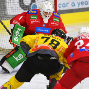 Neuverpflichtung Christian Engstrand war vor allem im zweiten Abschnitt ein sicherer Rückhalt für die Rotjacken Neuverpflichtung Christian Engstrand war vor allem im zweiten Abschnitt ein sicherer Rückhalt für die Rotjacken