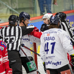 Die jungen Rotjacken zeigten gegen die Adler aus Kitzbühel eine abgeklärte und durchgehend stabile Leistung