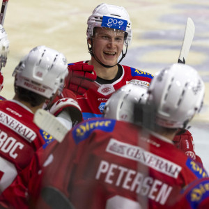 Eigenbauspieler Tobias Sablattnig traf auch im zweiten Spiel an diesem Wochenende Eigenbauspieler Tobias Sablattnig traf auch im zweiten Spiel an diesem Wochenende