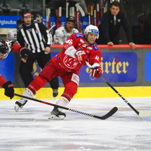 Johannes Bischofberger überzeugte beim Duell mit dem Klub aus seinem Heimatbundesland als doppelter Torschütze Johannes Bischofberger überzeugte beim Duell mit dem Klub aus seinem Heimatbundesland als doppelter Torschütze