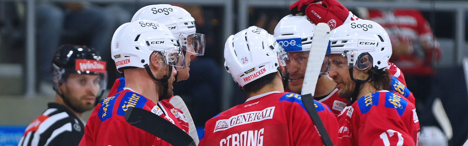 Die Rotjacken holten im siebten Heimspiel den siebten Sieg und kletterten auf Tabellenplatz vier