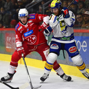 Finn van Ee zeigte im Derby wie viele seiner jungen Mitspieler eine starke Leistung Finn van Ee zeigte im Derby wie viele seiner jungen Mitspieler eine starke Leistung