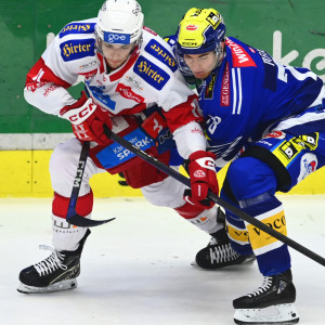 Lukas Haudum war ein steter Gefahrenherd für das Villacher Gehäuse und leistete zwei Torvorlagen Lukas Haudum war ein steter Gefahrenherd für das Villacher Gehäuse und leistete zwei Torvorlagen