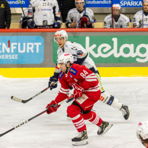 Mit seinem fünften Treffer in den letzten acht Spielen sorgte Luc Slivnik für die frühe Führung für die jungen Rotjacken