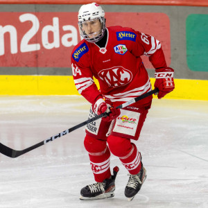 Verteidiger Maximilian Preiml zeichnete nach feiner Einzelleistung für die 2:1-Führung im Schlussdrittel verantwortlich Verteidiger Maximilian Preiml zeichnete nach feiner Einzelleistung für die 2:1-Führung im Schlussdrittel verantwortlich
