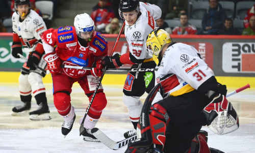 Die Rotjacken treten am Sonntagabend in Vorarlberg an, wo sie im ersten Auswärtsspiel heuer nach Penaltyschießen unterlagen