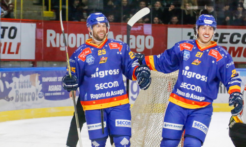 Asiagos bester Torschütze William Rapuzzi (links) und Topscorer Matteo Gennaro (rechts)