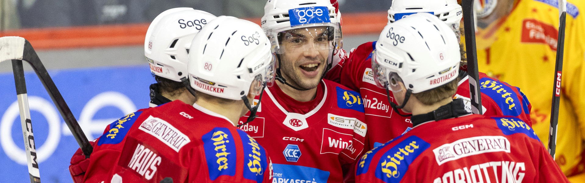 Die Rotjacken machten im Heimspiel gegen Asiago am Dienstag das Dutzend an erzielten Toren voll