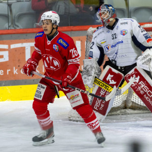 Stürmer Oliver Lam krönte sein Comeback nach fast siebenwöchiger Verletzungspause mit einem Tor und einer Vorlage Stürmer Oliver Lam krönte sein Comeback nach fast siebenwöchiger Verletzungspause mit einem Tor und einer Vorlage