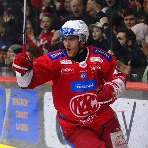 Johannes Bischofberger verbuchte einen Doppelpack und hatte zudem mit zwei Metalltreffern Pech