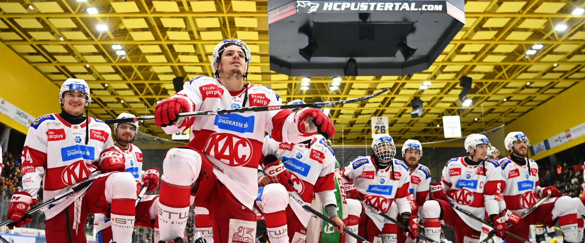 Die Rotjacken stürmten am Dienstagabend mit einem neuerlichen Auswärtssieg in Brunico/Bruneck in das Finale der win2day ICE Hockey League