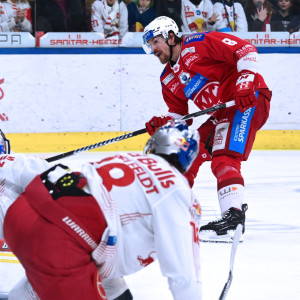 Nick Petersen sorgte mit dem Treffer zum 3:1 in Minute 48 nach toller Muršak-Vorarbeit für die Vorentscheidung Nick Petersen sorgte mit dem Treffer zum 3:1 in Minute 48 nach toller Muršak-Vorarbeit für die Vorentscheidung