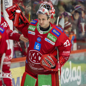 Florian Vorauers Torsperre endete zwar nach 181:45 Minuten, er feierte aber in seinem achten Karriereheimspiel seinen achten Sieg Florian Vorauers Torsperre endete zwar nach 181:45 Minuten, er feierte aber in seinem achten Karriereheimspiel seinen achten Sieg