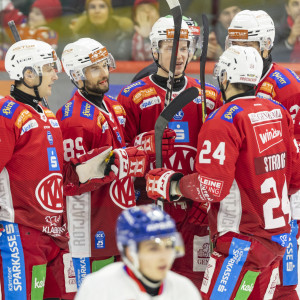 Vier der neun verschiedenen KAC-Torschützen des Abends auf einem Bild Vier der neun verschiedenen KAC-Torschützen des Abends auf einem Bild