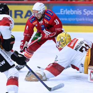 Neuzugang Kevin Clark krönte sein Debüt im Trikot des EC-KAC mit dem Siegestreffer in der Verlängerung Neuzugang Kevin Clark krönte sein Debüt im Trikot des EC-KAC mit dem Siegestreffer in der Verlängerung
