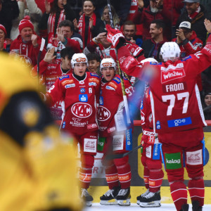 Fabian Hochegger erzielte das zwischenzeitliche 3:0 für den EC-KAC Fabian Hochegger erzielte das zwischenzeitliche 3:0 für den EC-KAC
