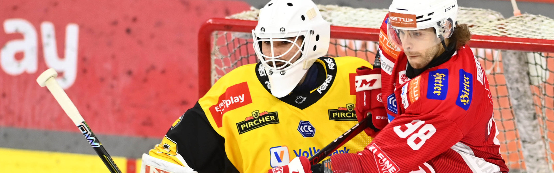 Die Rotjacken wollen am Freitagabend in der Viertelfinalserie gegen den HC Pustertal wieder vorlegen