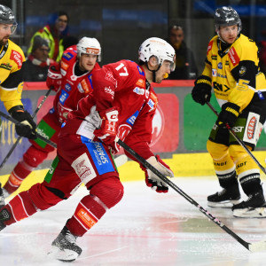 Nick Pastujov erzielte Klagenfurts vierten Treffer der Partie Nick Pastujov erzielte Klagenfurts vierten Treffer der Partie