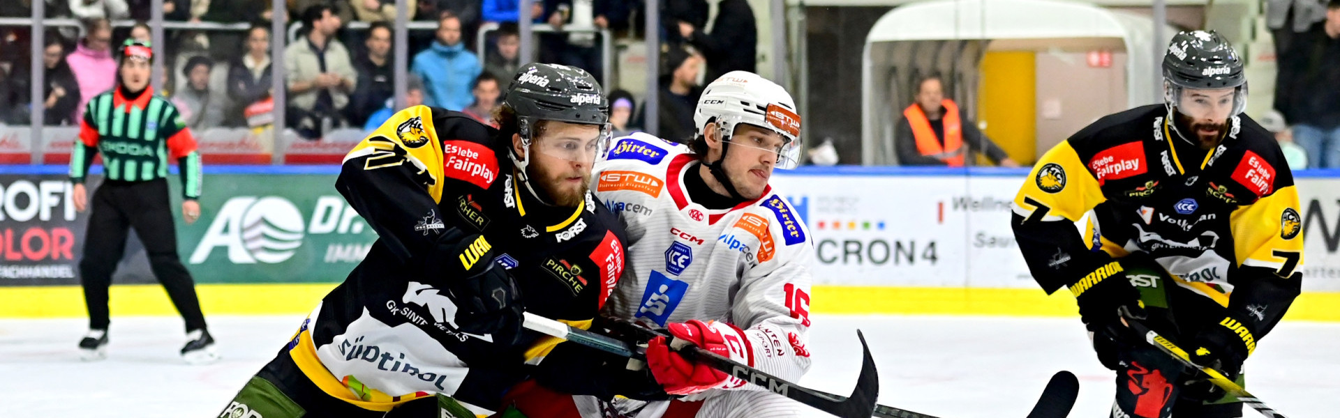 Simeon Schwinger und die Rotjacken treten am Freitag zu Viertelfinalspiel Nummer sechs an
