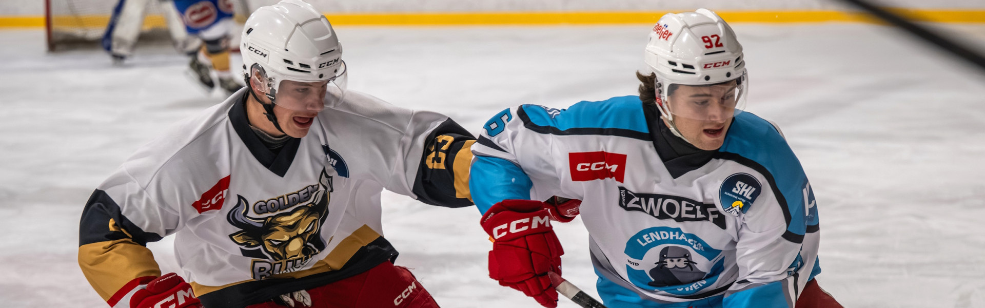 Marco Kasper und viele weitere aktuelle wie ehemalige Rotjacken laufen in der Sunshine Hockey League auf