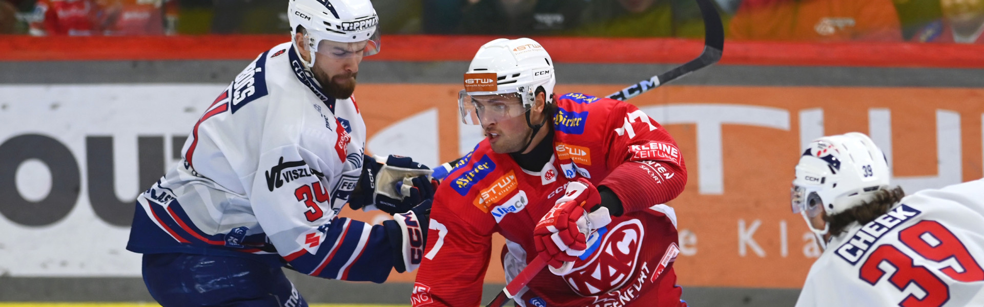 Mathias From und die Rotjacken eröffnen die neue ICE-Saison zu Hause gegen Fehérvár AV19