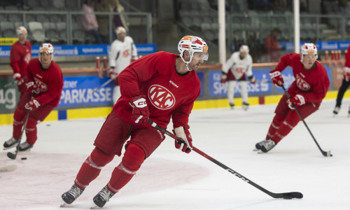 Jordan Murray stand am Mittwoch erstmals im KAC-Trikot am Eis