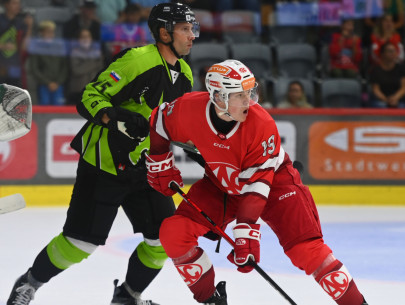 Eigenbauspieler David Waschnig (18) zeichnete (mit seinem ersten Tor in der Kampfmannschaft) für den ersten Saisontreffer des EC-KAC verantwortlich