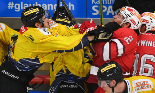 Die Rotjacken und die Vienna Capitals lieferten sich am Freitagabend ein recht ruppiges Testspiel