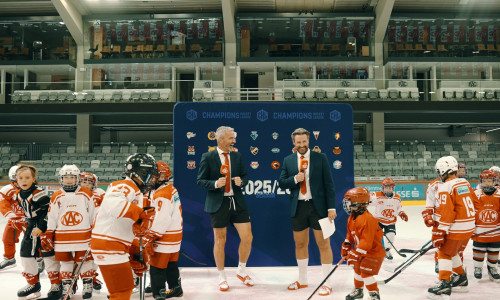 Die erste Ausgabe des Magazins von #Rotjacken-TV 2025/26 dreht sich um die Champions Hockey League