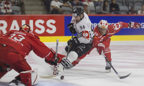Die Rotjacken mussten sich zum Auftakt ihrer sechsten CHL-Teilnahme Sparta Prague mit 1:4 geschlagen geben.