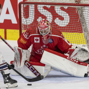 Sebastian Dahm, der einst von den Eisbären Berlin nach Klagenfurt gewechselt war, machte zwischen den Pfosten ein famoses Spiel Sebastian Dahm, der einst von den Eisbären Berlin nach Klagenfurt gewechselt war, machte zwischen den Pfosten ein famoses Spiel