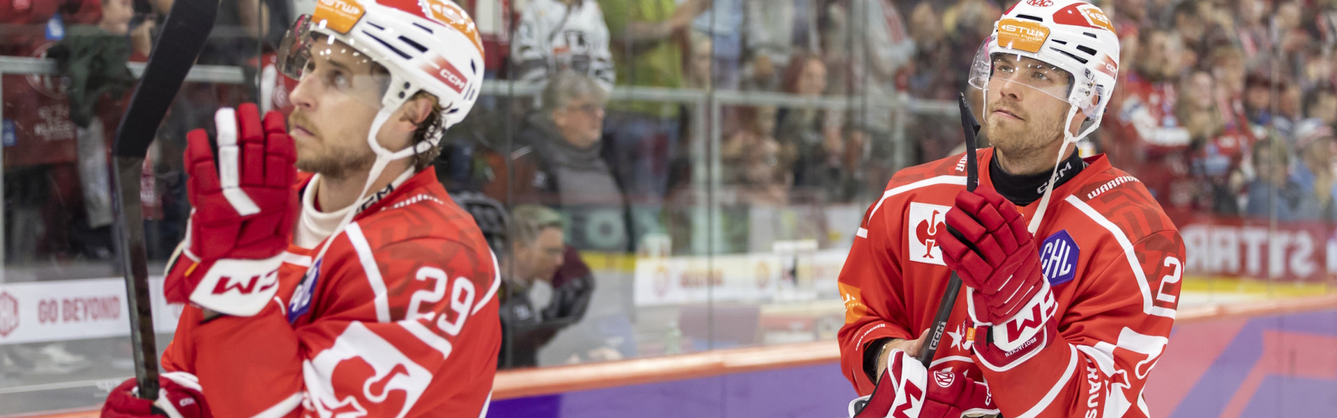 Nach zwei starken Heimspielauftritten treten die Rotjacken in der Champions Hockey League erstmals auswärts an