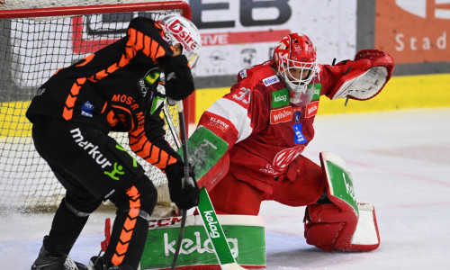 Goalie Florian Vorauer musste in seinem zehnten ICE-Heimspiel erstmals eine Niederlage hinnehmen