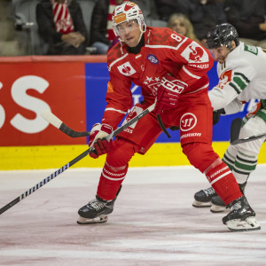 Nick Petersen erzielte in seinem 30. CHL-Karrierespiel den einzigen Treffer der Rotjacken Nick Petersen erzielte in seinem 30. CHL-Karrierespiel den einzigen Treffer der Rotjacken