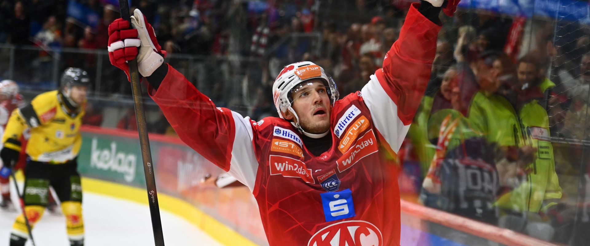 Simeon Schwinger schoss den EC-KAC in der Verlängerung zum Heimsieg gegen den HC Pustertal