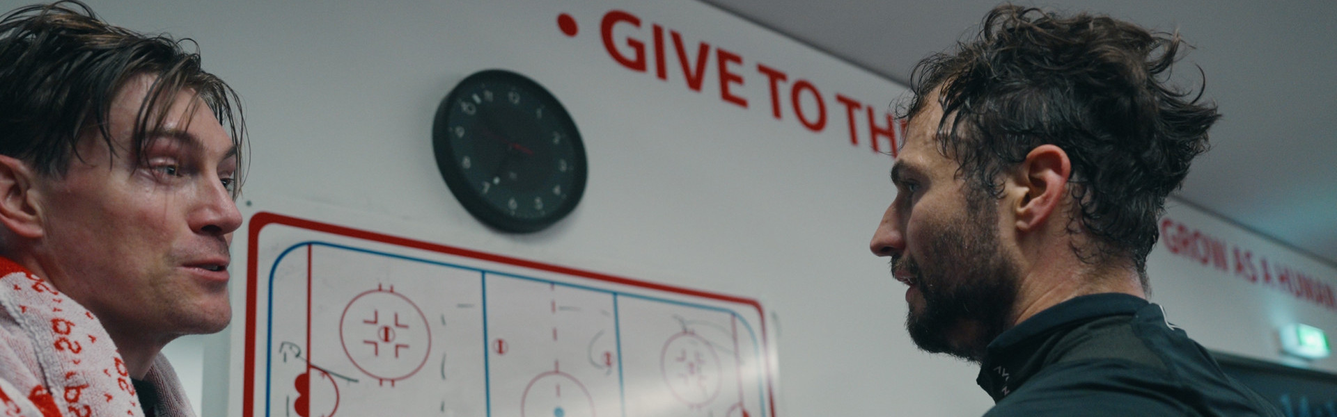 Das Magazin von Rotjacken-TV zum Heimsieg gegen den HC Pustertal