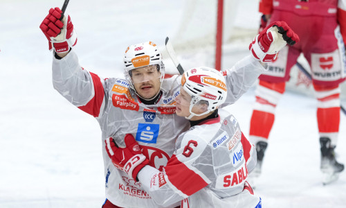 Matt Fraser erzielte das erste Tor der Rotjacken beim 5:3-Erfolg in Bolzano/Bozen