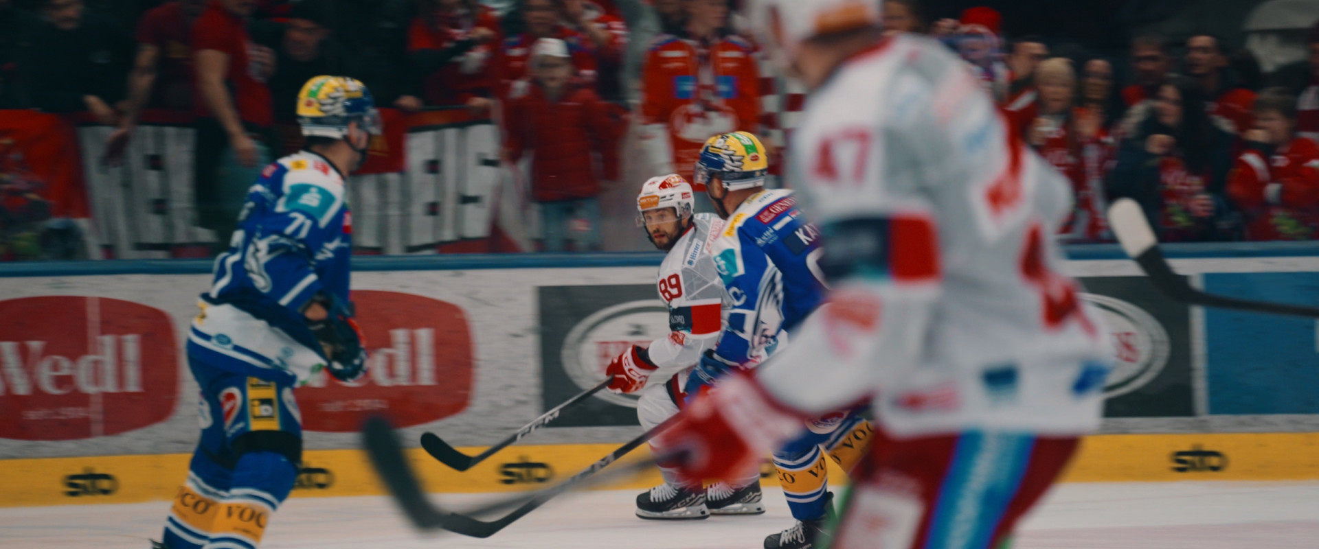 Die Crew von Rotjacken-TV hat auch das Auswärtsspiel beim EC VSV begleitet