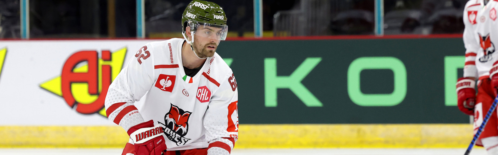 Josh Teves spielte 2023/24 beim HCB Südtirol und mit den Füchsen auch in der Champions Hockey League