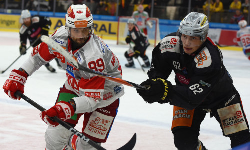 Raphael Herburger und die Rotjacken wollen ihre sich bereits über mehr als 1.000 Tage erstreckende Siegesserie gegen die Vienna Capitals verlängern