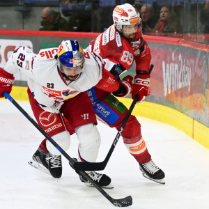 Raphael Herburger erzielte gegen seinen ehemaligen Klub die 1:0-Führung für den EC-KAC Raphael Herburger erzielte gegen seinen ehemaligen Klub die 1:0-Führung für den EC-KAC