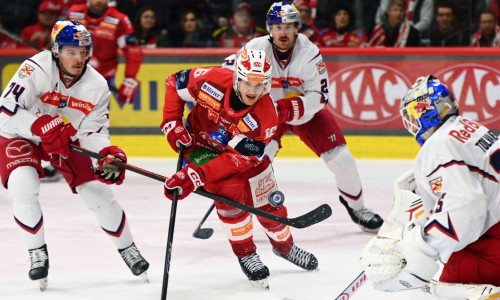 Simeon Schwinger war auch gegen Salzburg wieder einer der auffälligsten KAC-Stürmer