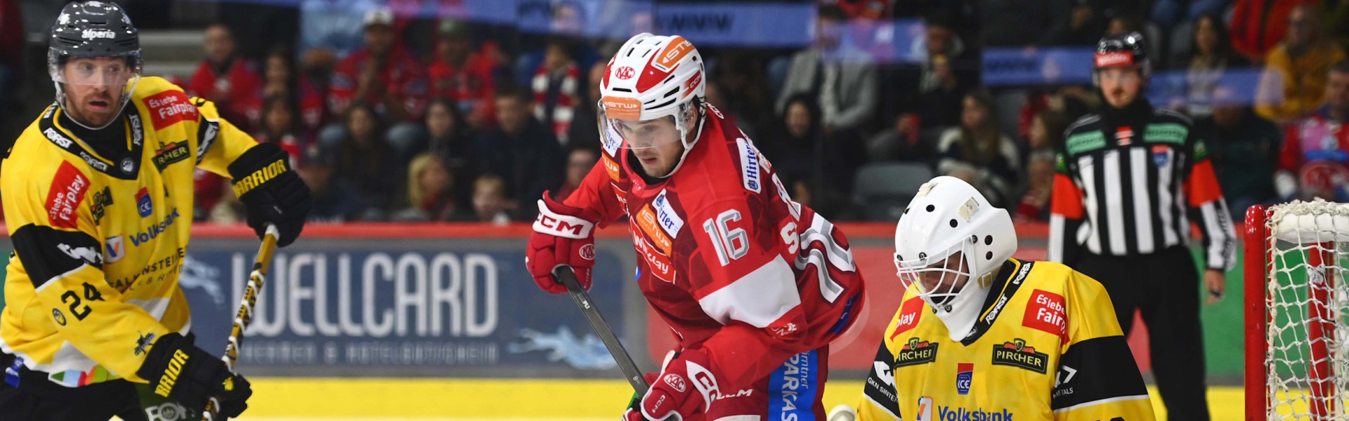 Simeon Schwinger entschied das erste Saisonduell mit dem HC Pustertal in der Overtime zu Gunsten der Rotjacken