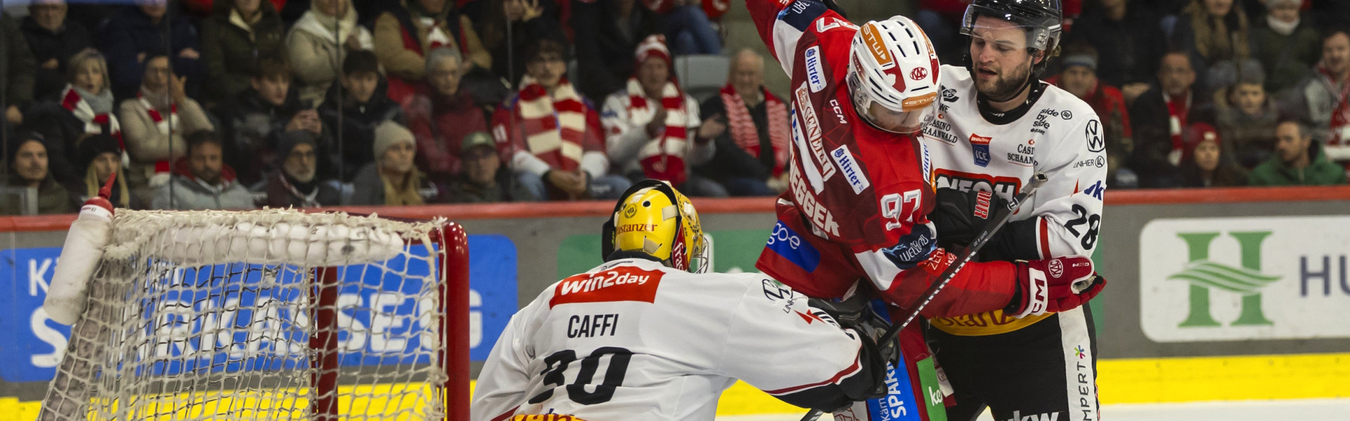 Fabian Hochegger und die Rotjacken gehen als Tabellenführer in das letzte Heimspiel vor Weihnachten