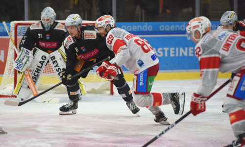 Raphael Herburger und die Rotjacken sind nur knapp 25 Stunden nach dem Kärntner Derby in der Bundeshauptstadt gefordert